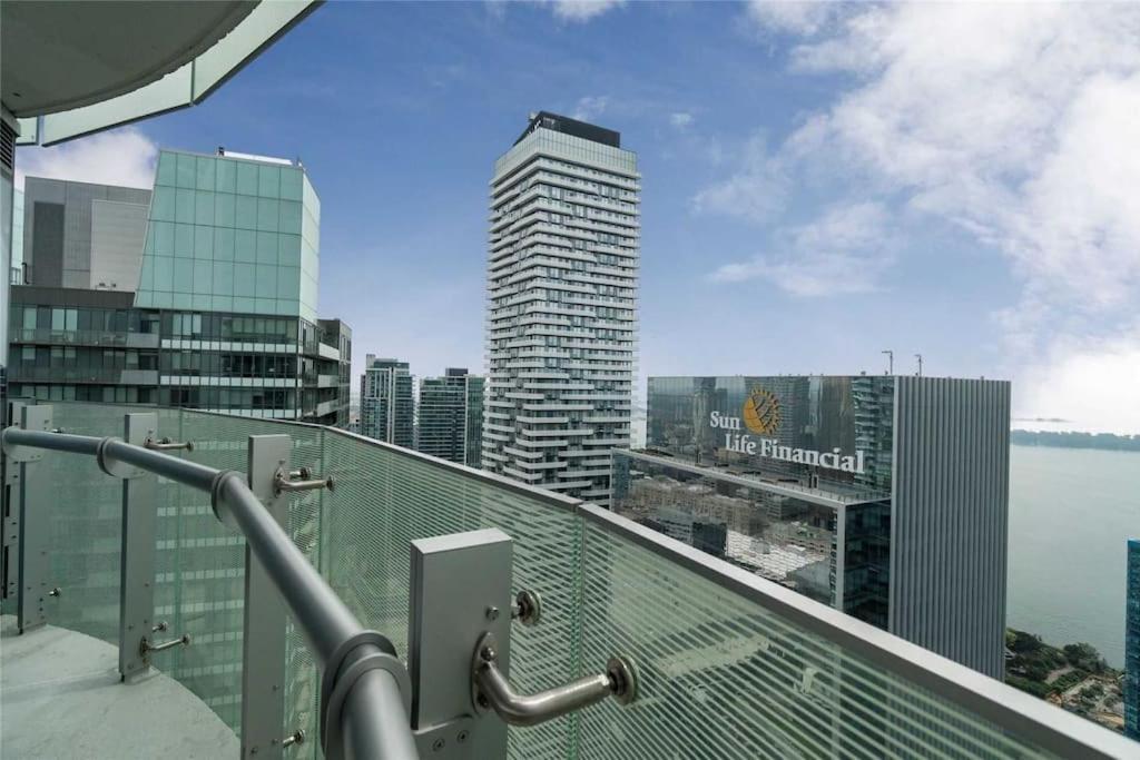 New Superior Lakeview Luxury Top Floor 3-Bedroom Suite On 48Th Floor Toronto Exterior foto