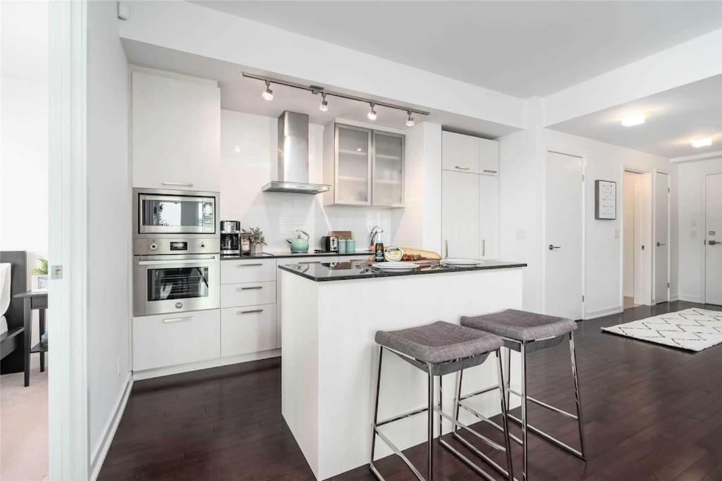 New Superior Lakeview Luxury Top Floor 3-Bedroom Suite On 48Th Floor Toronto Exterior foto
